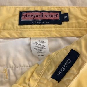 Vineyard Vines Yellow shorts 36